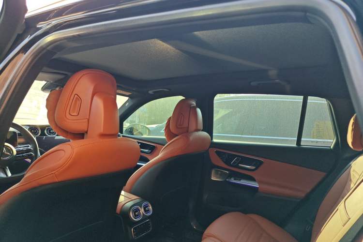 Used Mercedes-Benz GLC 2024 GLC 300 L 4MATIC Dynamic Edition 5-seater Interior 5