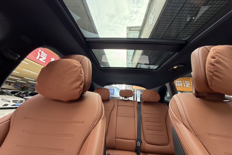 Used Mercedes-Benz GLC 2024 GLC 300 L 4MATIC Dynamic Edition 5-seater Interior 9