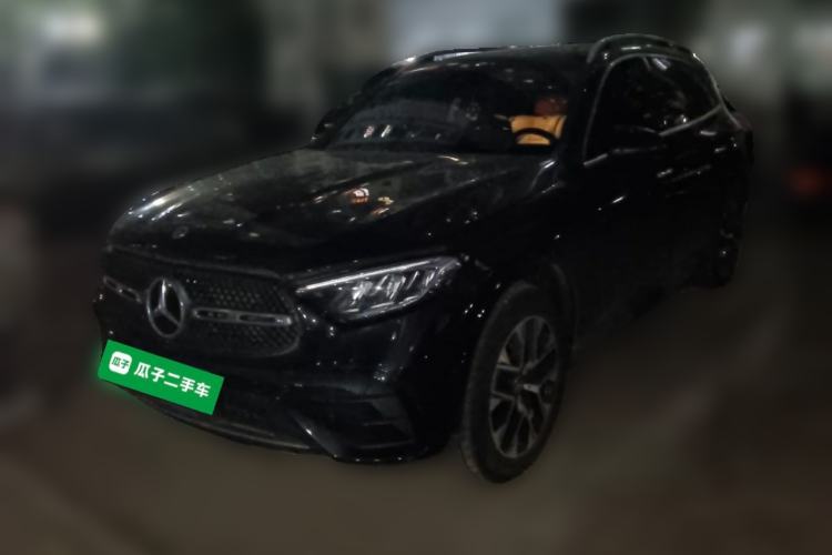 Mercedes-Benz GLC 2024 GLC 260 L 4MATIC Luxury Model 5 Seats