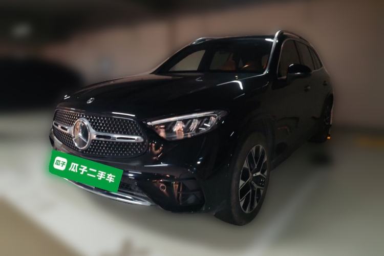 Mercedes-Benz GLC 2024 GLC 260 L 4MATIC Luxury Model 5 Seats