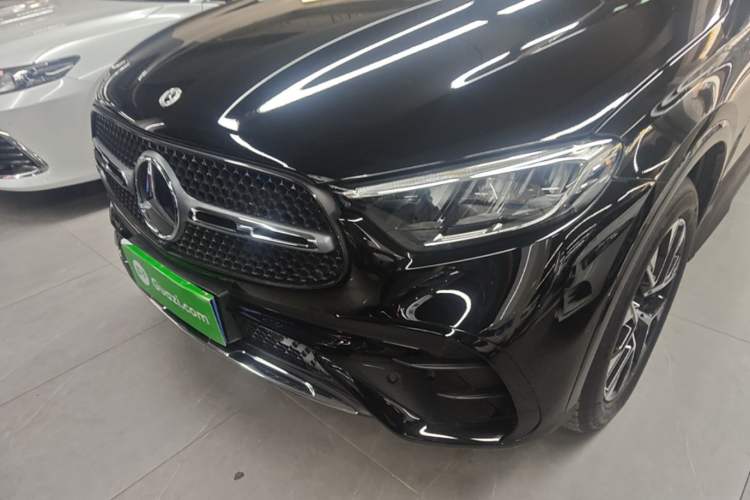 Used Mercedes-Benz GLC 2024 Facelifted GLC 260 L 4MATIC Luxury Version 5 Seats Left Front Headlight