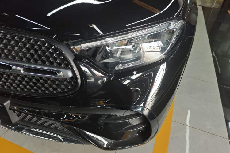 Used Mercedes-Benz GLC 2024 Refreshed GLC 300 L 4MATIC Dynamic Version 5 Seats Left Front Headlight