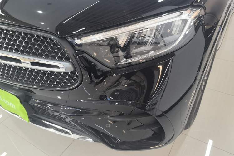 Used Mercedes-Benz GLC 2024 Refreshed GLC 300 L 4MATIC Dynamic Version 5 Seats Left Front Headlight