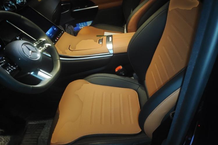 Used Mercedes-Benz GLC 2024 GLC 260 L 4MATIC Luxury Model 5 Seats Left Front Seat