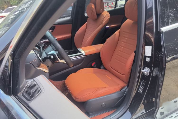 Used Mercedes-Benz GLC 2024 Refreshed GLC 300 L 4MATIC Dynamic Version 5 Seats Left Front Seat
