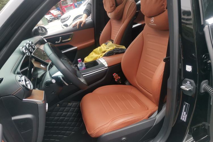 Used Mercedes-Benz GLC 2024 Refreshed GLC 300 L 4MATIC Dynamic Version 5 Seats Left Front Seat