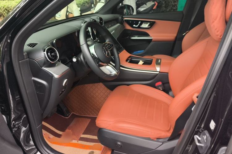 Used Mercedes-Benz GLC 2024 GLC 260 L 4MATIC Dynamic Edition 5-seater Left Front Seat
