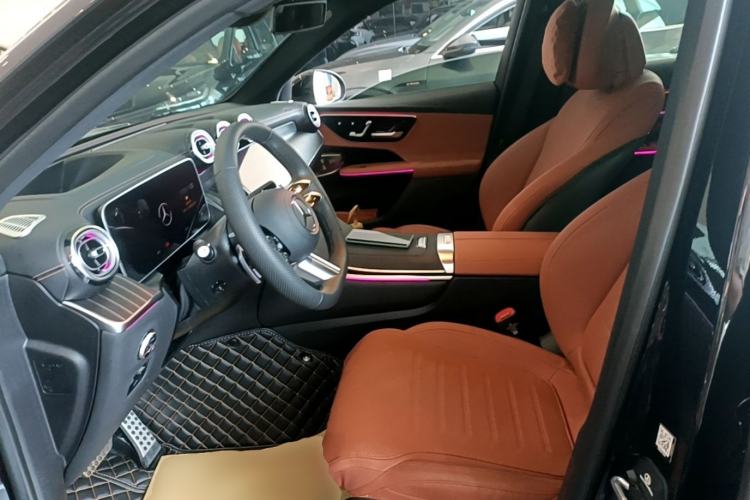 Used Mercedes-Benz GLC 2024 GLC 300 L 4MATIC Luxury Model 5 Seats Left Front Seat