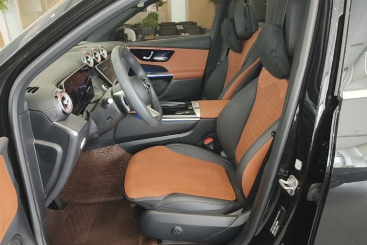 Used Mercedes-Benz GLC 2024 GLC 260 L 4MATIC Luxury Model 5 Seats Left Front Seat