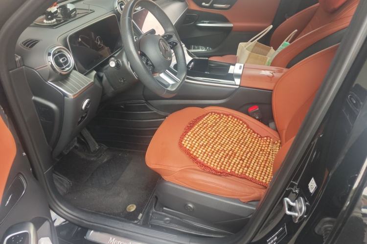 Used Mercedes-Benz GLC 2024 Refreshed GLC 300 L 4MATIC Dynamic Version 5 Seats Left Front Seat