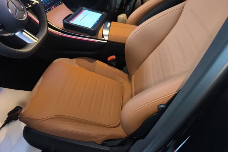 Used Mercedes-Benz GLC 2024 Refreshed GLC 300 L 4MATIC Dynamic Version 5 Seats Left Front Seat