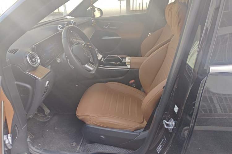 Used Mercedes-Benz GLC 2024 GLC 300 L 4MATIC Dynamic Edition 7-seater Left Front Seat