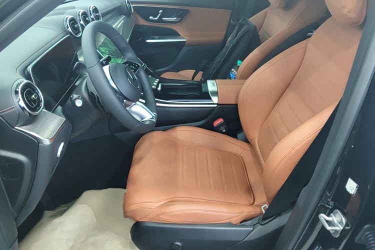 Used Mercedes-Benz GLC 2024 GLC 260 L 4MATIC Dynamic Edition 5-seater Left Front Seat