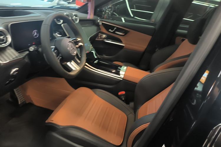 Used Mercedes-Benz GLC 2024 GLC 300 L 4MATIC Luxury Model 5 Seats Left Front Seat