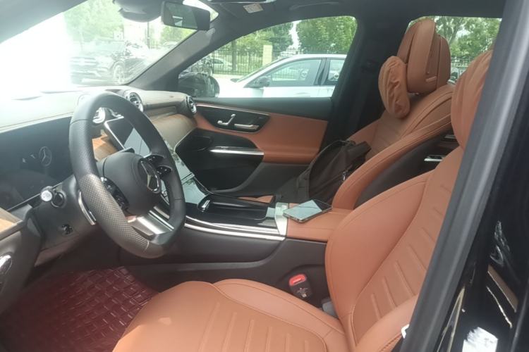 Used Mercedes-Benz GLC 2024 Refreshed GLC 300 L 4MATIC Dynamic Version 5 Seats Left Front Seat