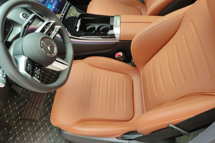 Used Mercedes-Benz GLC 2024 GLC 260 L 4MATIC Luxury Model 5 Seats Left Front Seat