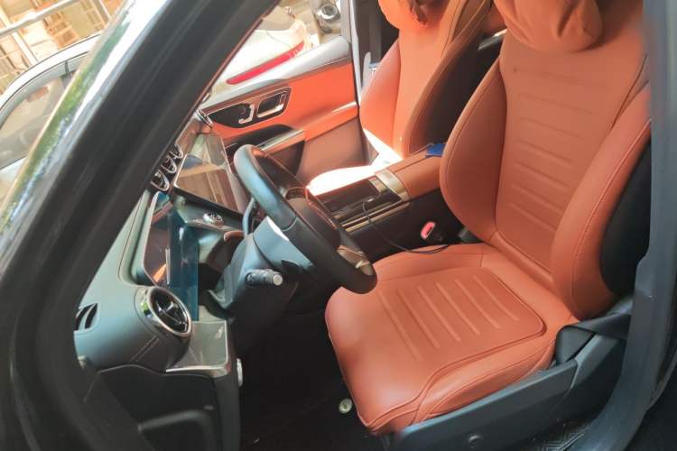 Used Mercedes-Benz GLC 2024 GLC 260 L 4MATIC Dynamic Edition 5-seater Left Front Seat