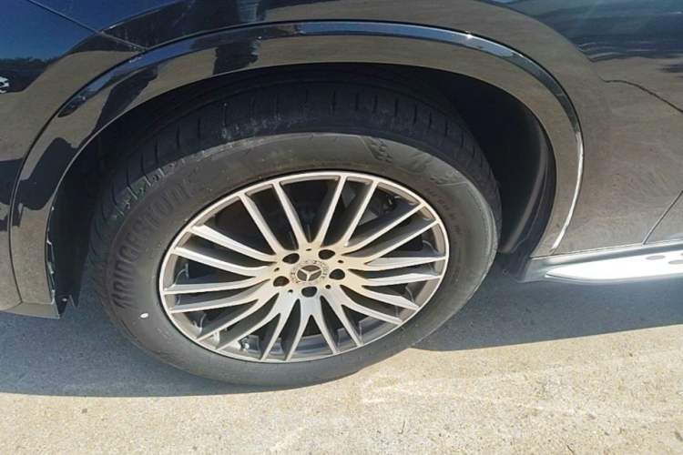 Used Mercedes-Benz GLC 2024 Refreshed GLC 300 L 4MATIC Dynamic Version 5 Seats Left Front Wheel Hub