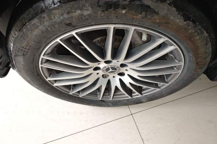 Used Mercedes-Benz GLC 2024 GLC 300 L 4MATIC Dynamic Edition 7-seater Left Front Wheel Hub