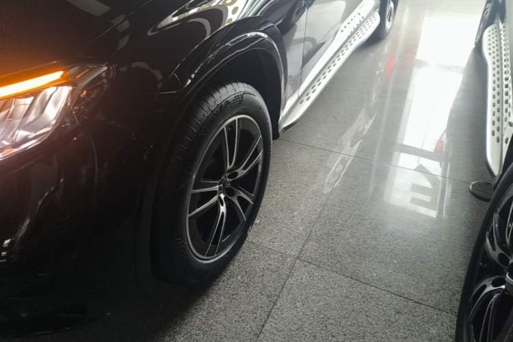 Used Mercedes-Benz GLC 2024 Refreshed GLC 260 L 4MATIC Luxury Version 7-Seater Left Front Wheel Hub