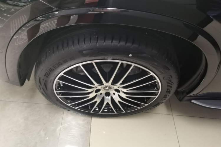 Used Mercedes-Benz GLC 2024 GLC 300 L 4MATIC Luxury Model 7 Seats Left Front Wheel Hub