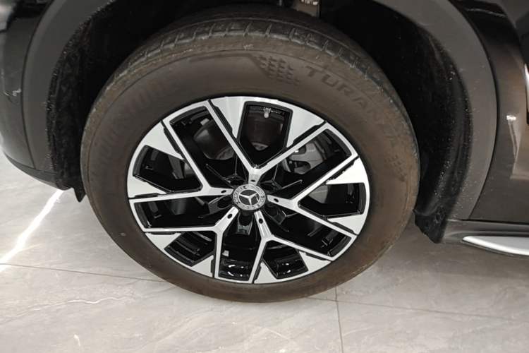 Used Mercedes-Benz GLC 2024 GLC 260 L 4MATIC Dynamic Edition 5-seater Left Front Wheel Hub
