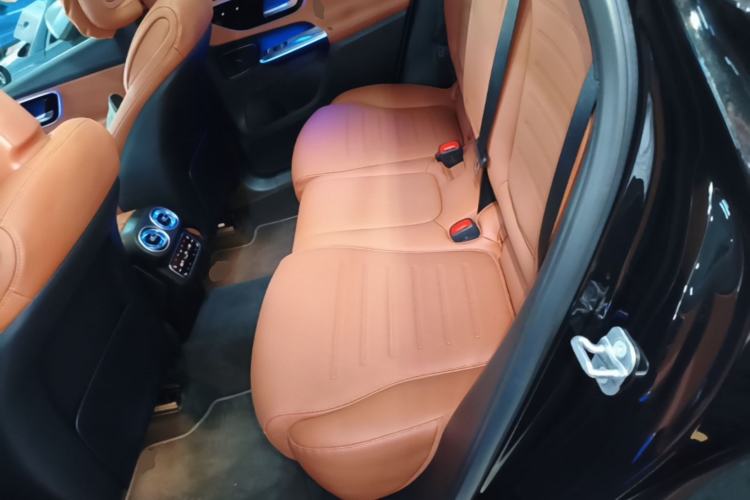 Used Mercedes-Benz GLC 2024 GLC 260 L 4MATIC Luxury Model 5 Seats Left Rear Seat
