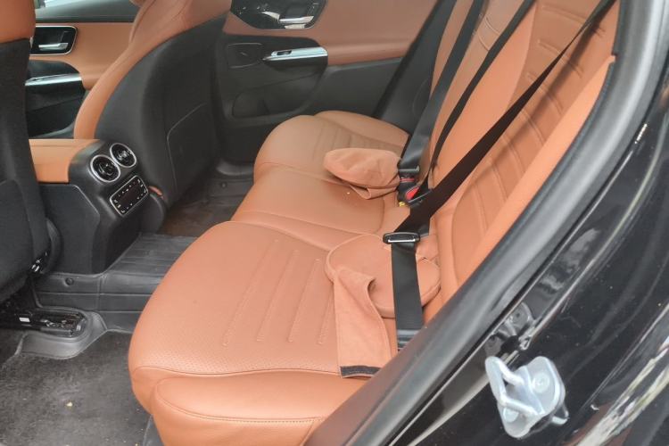 Used Mercedes-Benz GLC 2024 GLC 260 L 4MATIC Dynamic Edition 5-seater Left Rear Seat