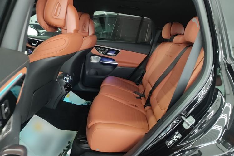 Used Mercedes-Benz GLC 2024 Refreshed GLC 300 L 4MATIC Dynamic Version 7-Seater Left Rear Seat