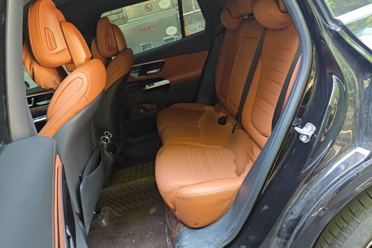 Used Mercedes-Benz GLC 2024 GLC 260 L 4MATIC Luxury Model 5 Seats Left Rear Seat