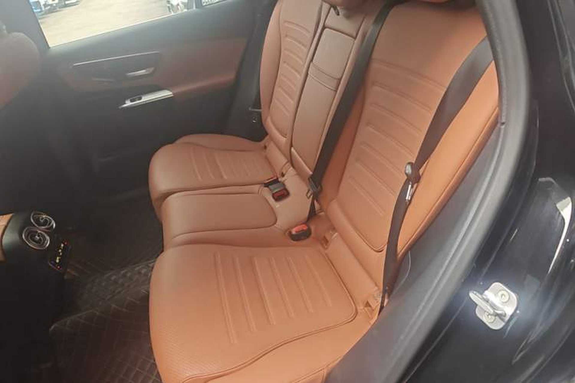 Used Mercedes-Benz GLC 2024 Facelifted GLC 260 L 4MATIC Luxury Version 5 Seats Left Rear Seat