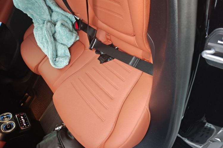 Used Mercedes-Benz GLC 2024 GLC 300 L 4MATIC Dynamic Edition 5-seater Left Rear Seat