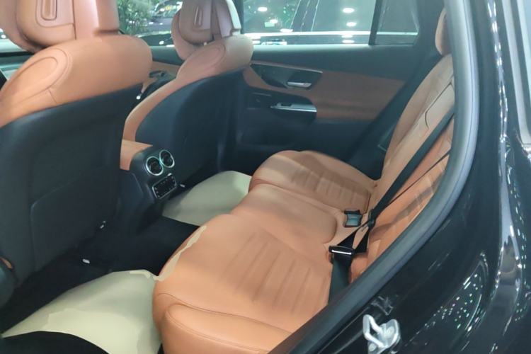 Used Mercedes-Benz GLC 2024 GLC 260 L 4MATIC Dynamic Edition 5-seater Left Rear Seat
