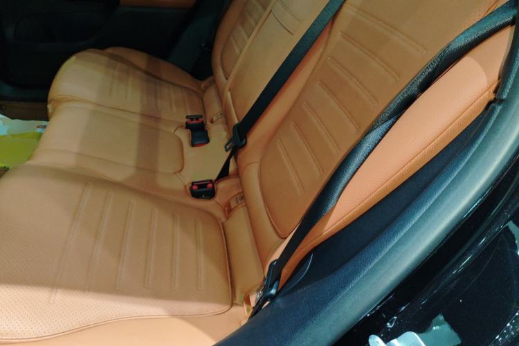 Used Mercedes-Benz GLC 2024 Refreshed GLC 300 L 4MATIC Dynamic Version 5 Seats Left Rear Seat