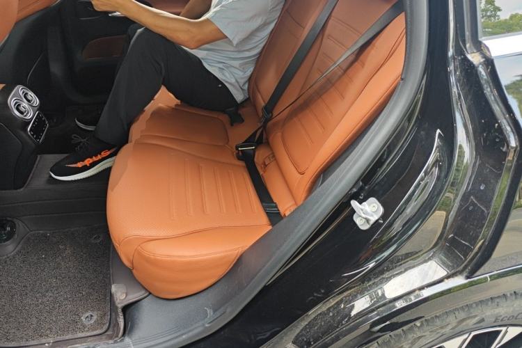 Used Mercedes-Benz GLC 2024 Facelifted GLC 260 L 4MATIC Luxury Version 5 Seats Left Rear Seat