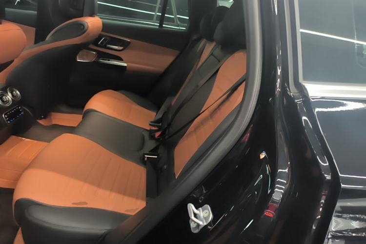 Used Mercedes-Benz GLC 2024 GLC 300 L 4MATIC Luxury Model 5 Seats Left Rear Seat