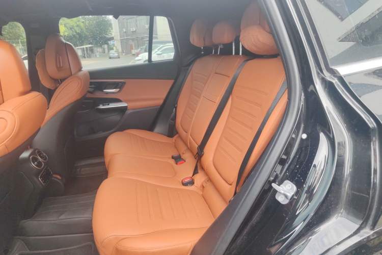 Used Mercedes-Benz GLC 2024 GLC 260 L 4MATIC Dynamic Edition 5-seater Left Rear Seat