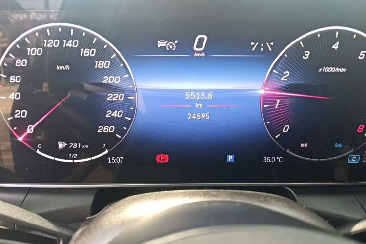 Used Mercedes-Benz GLC 2024 GLC 300 L 4MATIC Dynamic Edition 5-seater Odometer Close Up