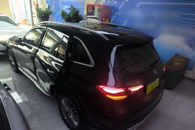 Used Mercedes-Benz GLC 2024 Refreshed GLC 300 L 4MATIC Dynamic Version 5 Seats Rear Left 45 Deg