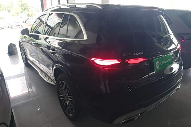 Used Mercedes-Benz GLC 2024 Refreshed GLC 300 L 4MATIC Dynamic Version 5 Seats Rear Left 45 Deg