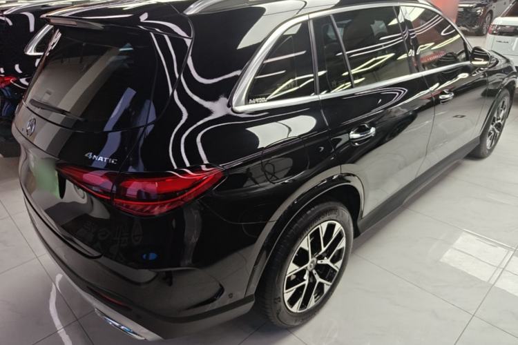 Used Mercedes-Benz GLC 2024 GLC 260 L 4MATIC Luxury Model 5 Seats Rear Right 45 Deg