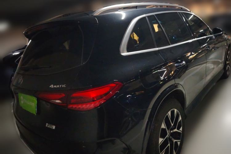 Used Mercedes-Benz GLC 2024 GLC 260 L 4MATIC Luxury Model 5 Seats Rear Right 45 Deg