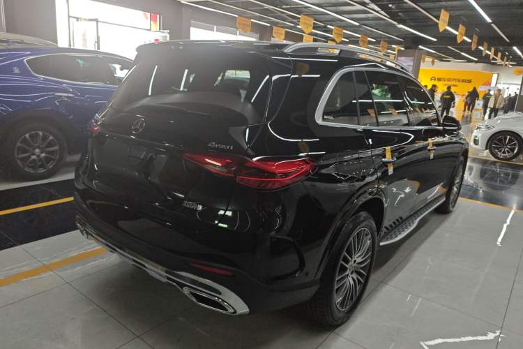 Used Mercedes-Benz GLC 2024 Refreshed GLC 300 L 4MATIC Dynamic Version 5 Seats Rear Right 45 Deg