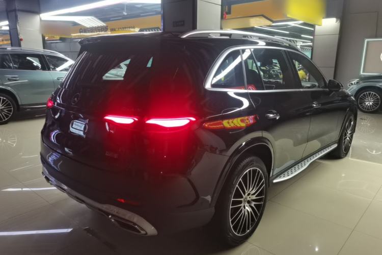 Used Mercedes-Benz GLC 2024 GLC 300 L 4MATIC Luxury Model 7 Seats Rear Right 45 Deg