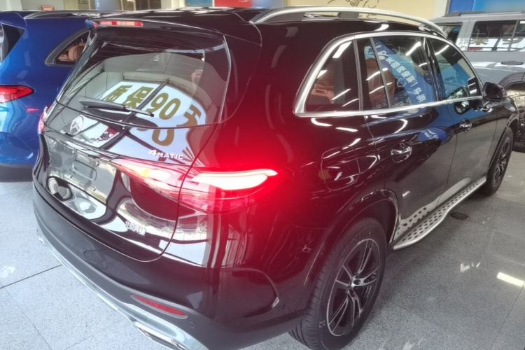 Used Mercedes-Benz GLC 2024 Refreshed GLC 260 L 4MATIC Luxury Version 7-Seater Rear Right 45 Deg