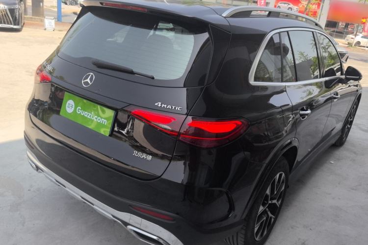 Used Mercedes-Benz GLC 2024 GLC 260 L 4MATIC Luxury Model 5 Seats Rear Right 45 Deg