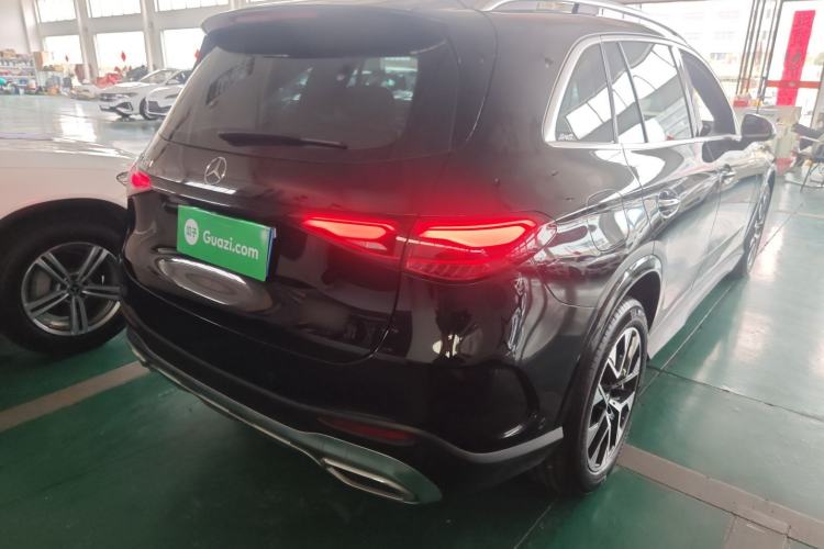 Used Mercedes-Benz GLC 2024 GLC 260 L 4MATIC Luxury Model 5 Seats Rear Right 45 Deg