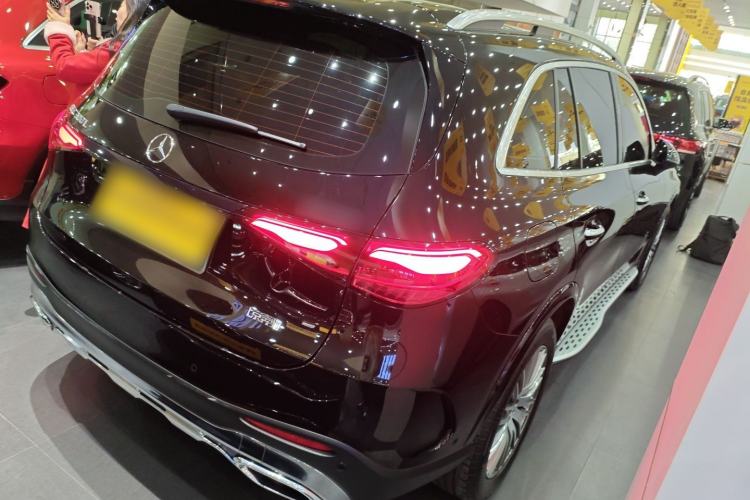 Used Mercedes-Benz GLC 2024 Refreshed GLC 300 L 4MATIC Dynamic Version 5 Seats Rear Right 45 Deg