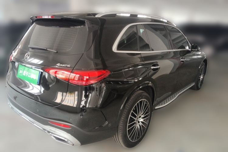 Used Mercedes-Benz GLC 2024 GLC 300 L 4MATIC Luxury Model 5 Seats Rear Right 45 Deg