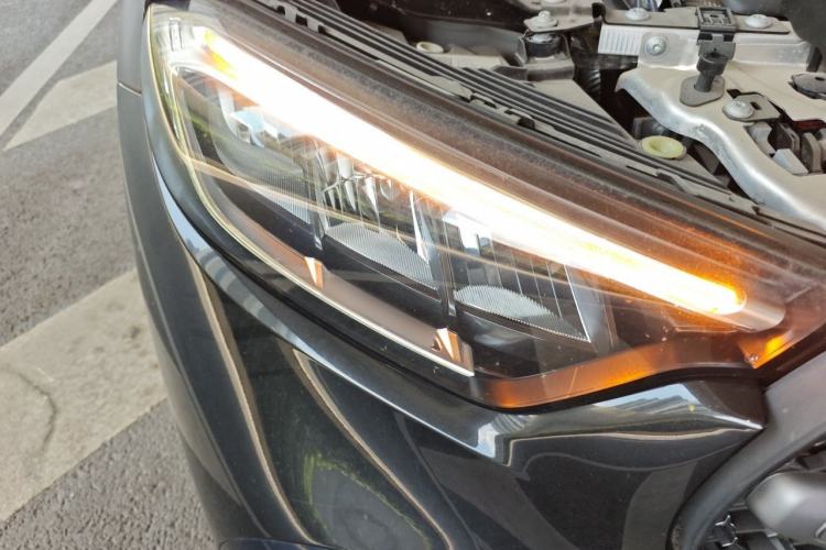Used Mercedes-Benz GLC 2024 GLC 300 L 4MATIC Dynamic Edition 7-seater Right Front Headlight